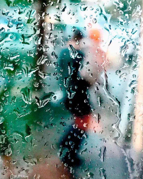 Photographie d’art impressionniste en tirage limité, deux amoureux marchand sous la pluie - Sophie Moisan